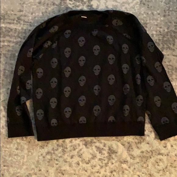 Monrow Tops - Monrow Skull Sweatshirt